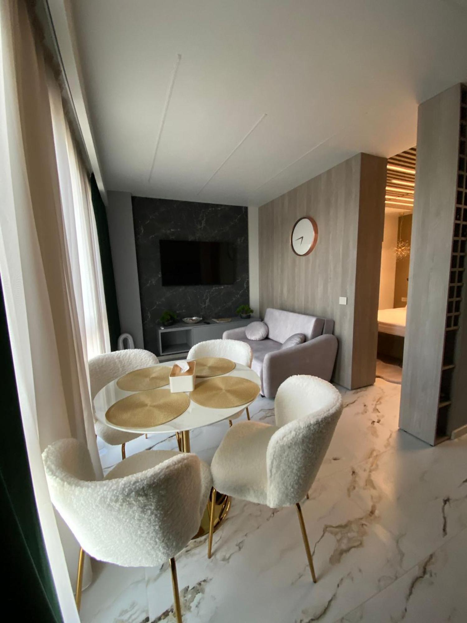 Rst Apartments Cluj Napoca Ngoại thất bức ảnh